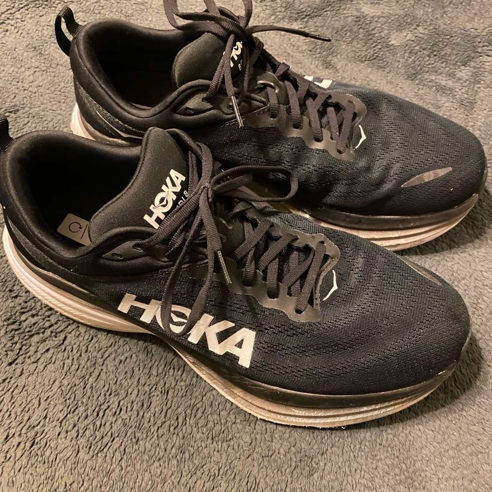 HOKA BONDI 8 RUNNERS SIZE 12.5 Fits like a 13